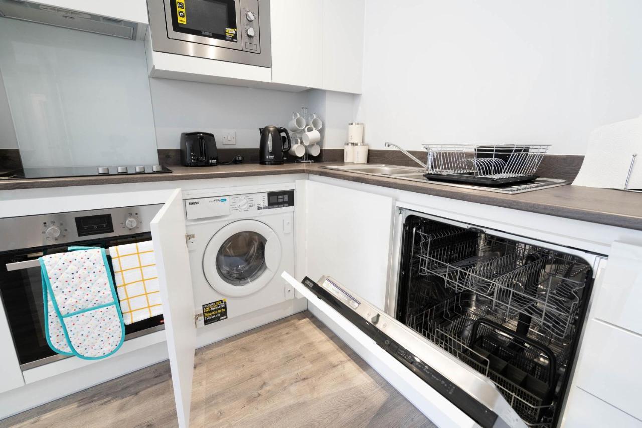 New Build - 2 Bed Snug Modern Apartment - Juliet Balcony - Roof Top Terrace - Digbeth, Birmingham City Centre - Free Netflix & Smart Tv Exteriér fotografie